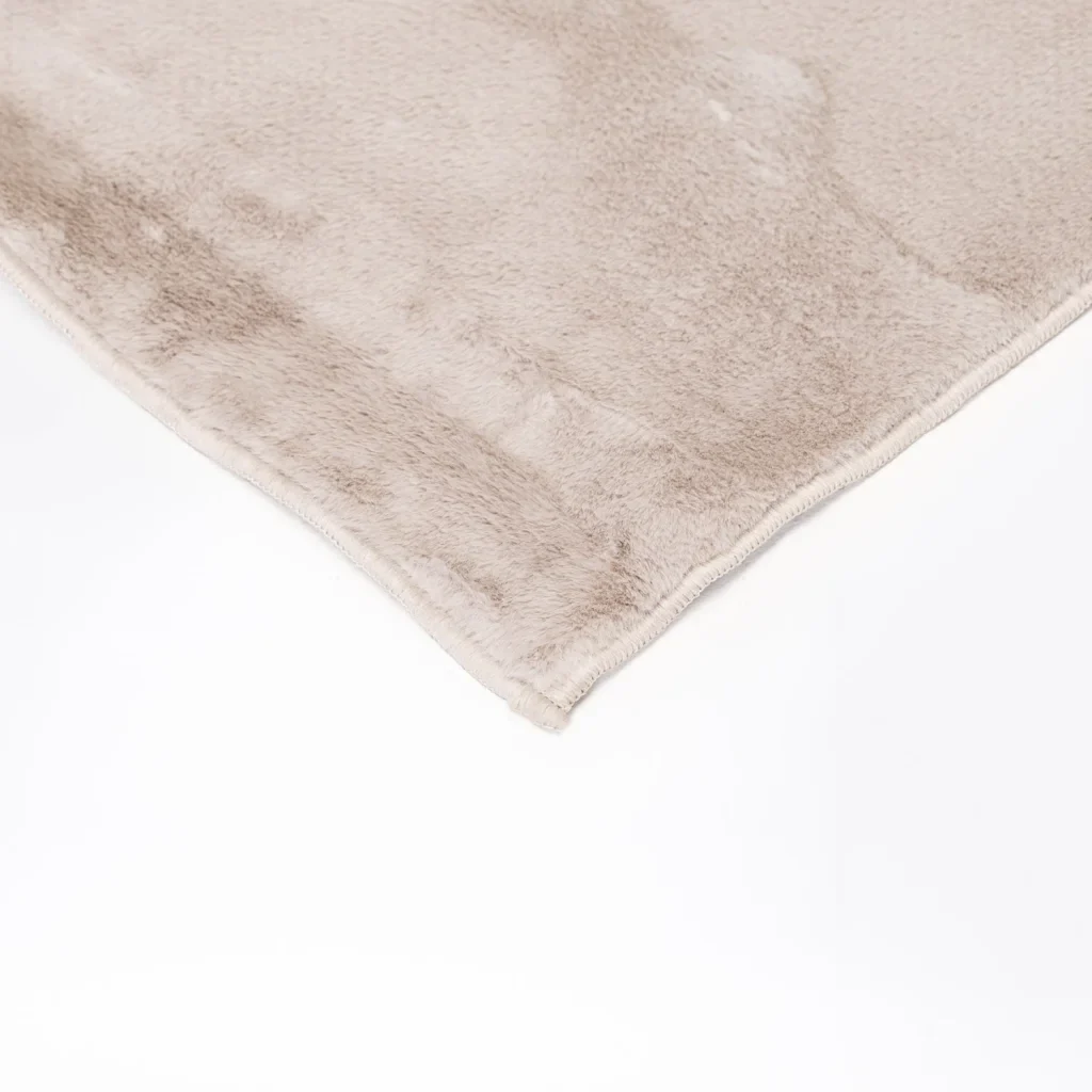ARIEL FAUX FUR RUG - Image 6