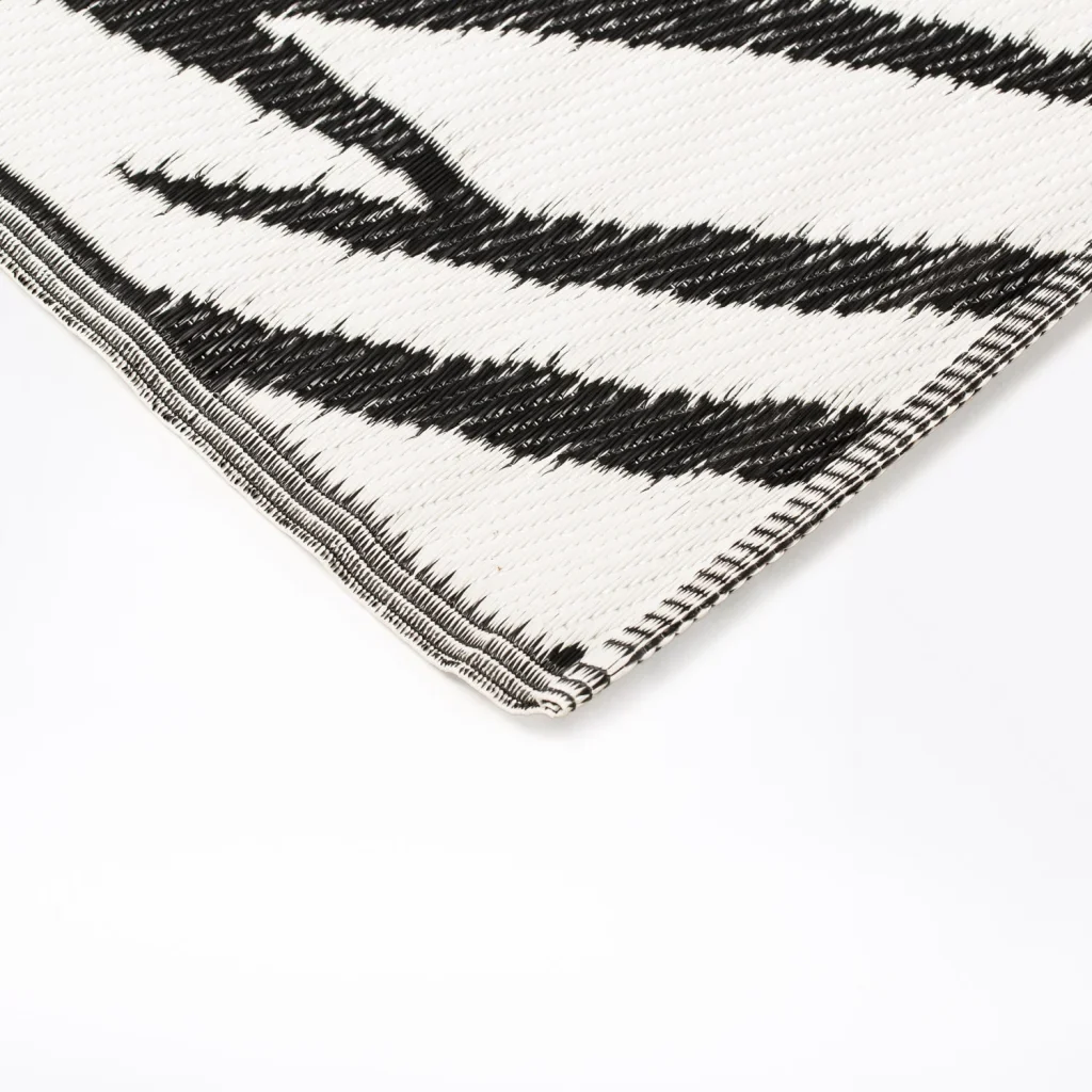 MENO M6 INDOOR/OUTDOOR RUG - Image 5